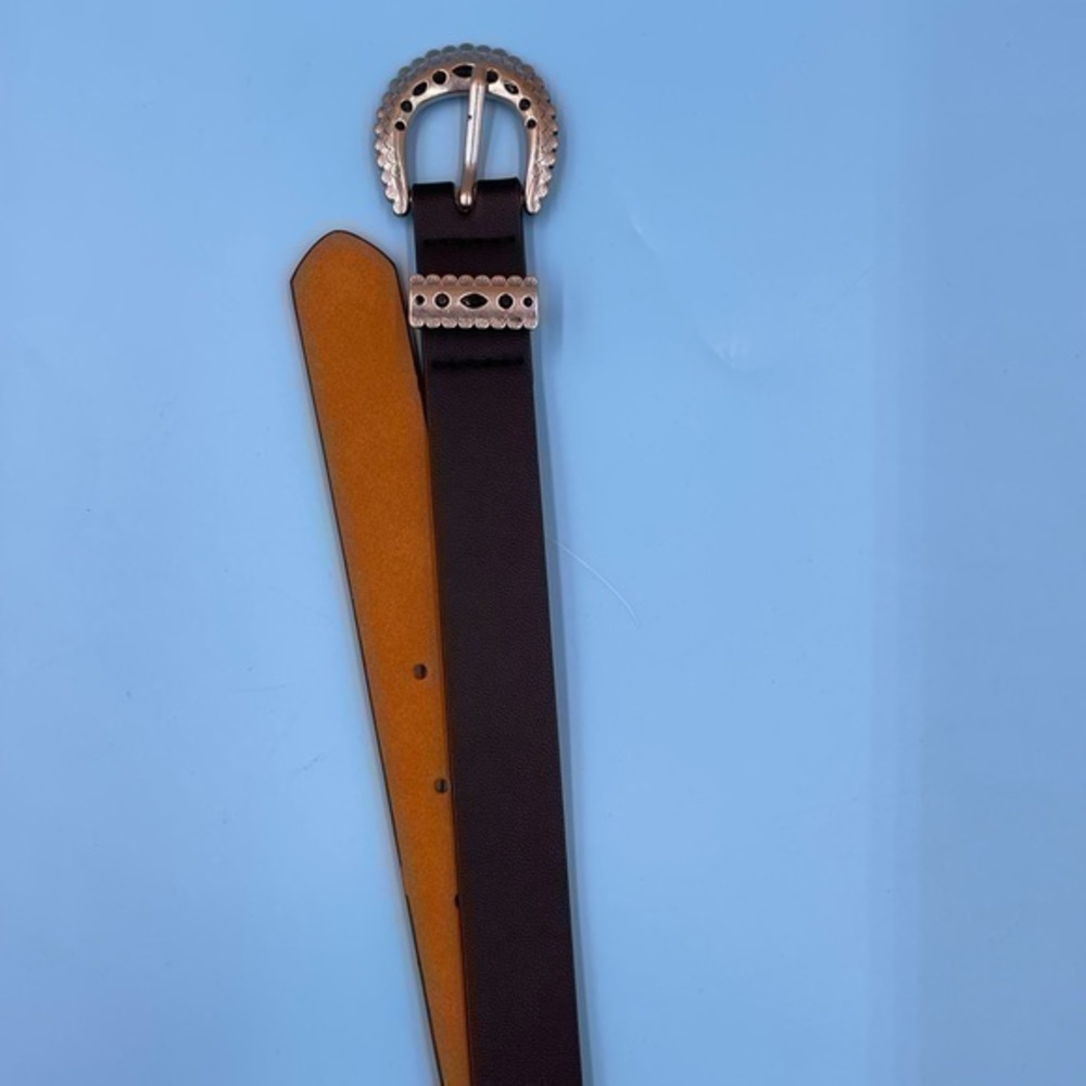 VTG Engraved Buckle Black Skinny Belt